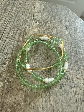 Green faceted bracelet stack